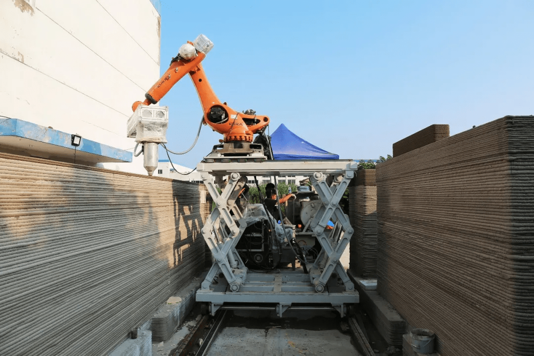 徐衛(wèi)國(guó)教授團(tuán)隊(duì) 3D打印機(jī)器人革新混凝土泵送，為低收入群體建造未來住宅